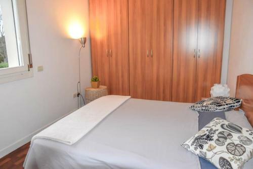 Apartment With Free Parking Near The Center