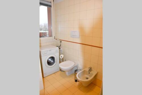 Apartment With Free Parking Near The Center