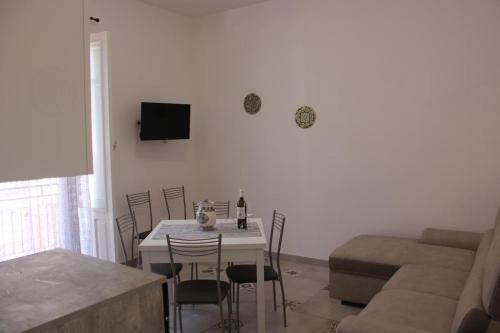 Apartamento Un Appartamento A Pochi Passi Dal Mare Liol�