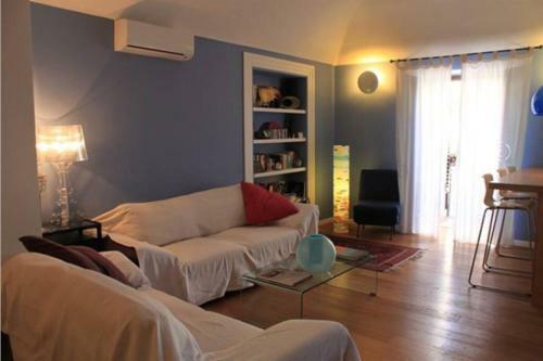 Luxurious Apartment Close To Sea