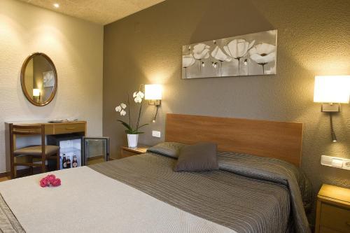 Hostal Barris B & B