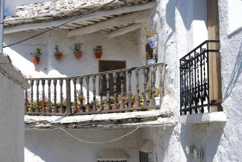 Hotel El Cascape�as De La Alpujarra