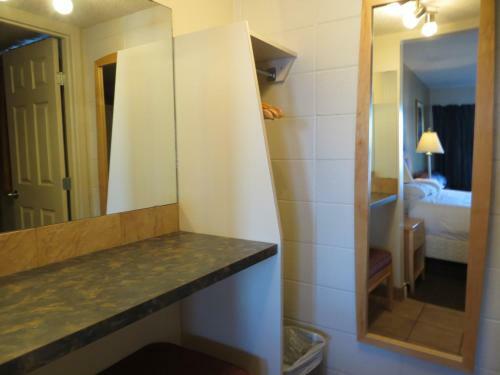 Motel Eastglen Inn
