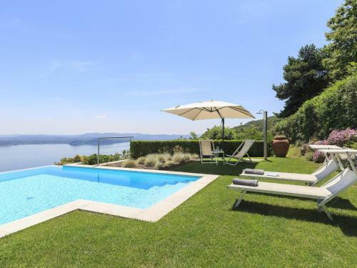Villa Falcone 5 Bedrooms 10 Pax