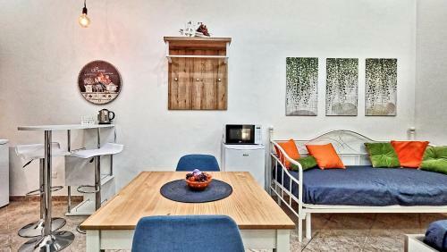 Zanzi 's Apartments