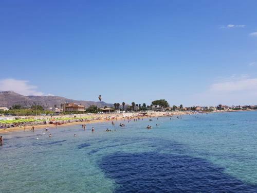 Confetti Di Mandorla Beach House