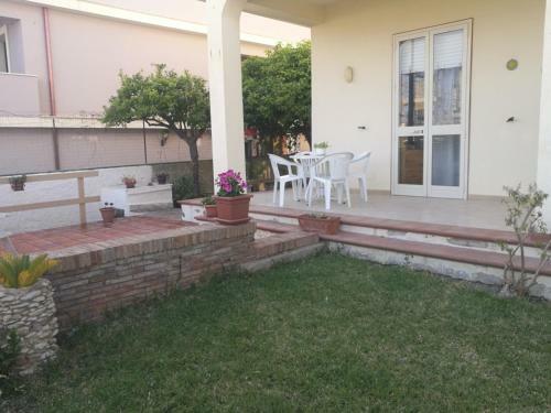 Confetti Di Mandorla Beach House