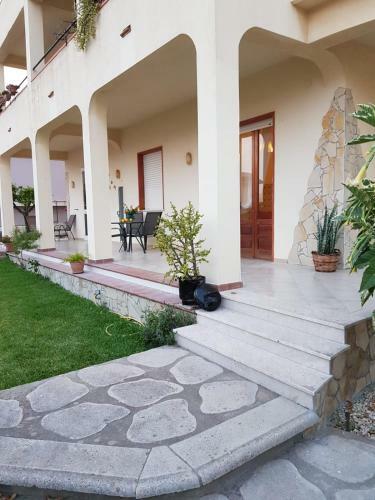 Confetti Di Mandorla Beach House