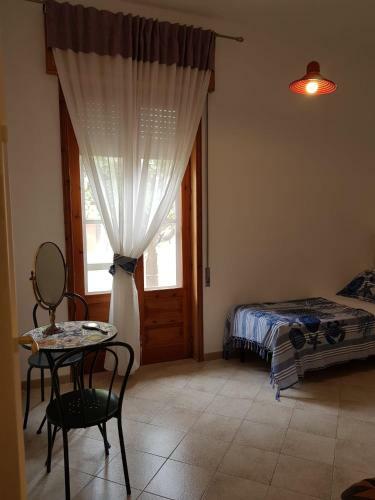 Confetti Di Mandorla Beach House