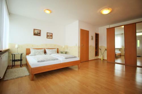 Apartamento Fewo Spiaggia - G�stehaus K�n