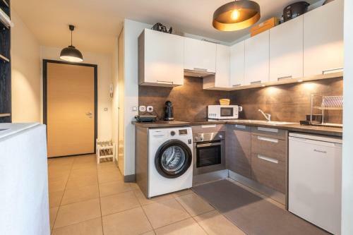 Apartment For 2 Close To Shops And 600 M From The Lake