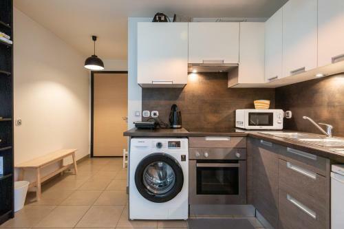 Apartment For 2 Close To Shops And 600 M From The Lake