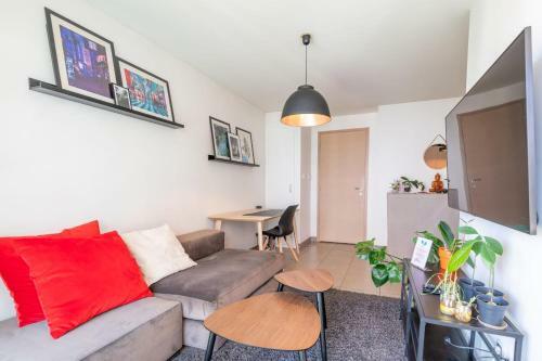 Apartment For 2 Close To Shops And 600 M From The Lake