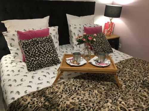 Artistic Antibes Apartment