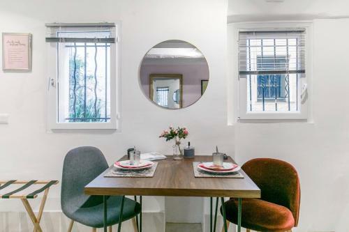 Artistic Antibes Apartment
