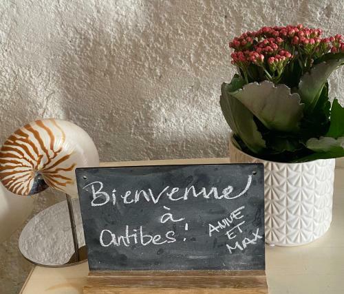 Bijou Apartment In Safranier - Old Town Antibes