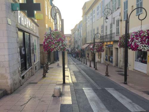 Bijou Apartment In Safranier - Old Town Antibes