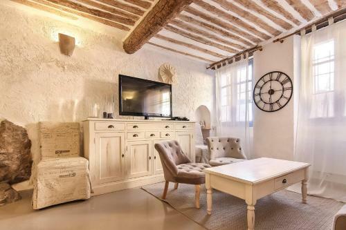 Bijou Apartment In Safranier - Old Town Antibes