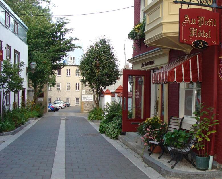 Hotel Au Petit H�tel