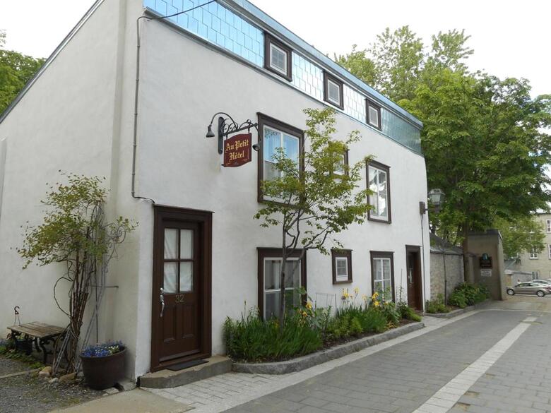 Hotel Au Petit H�tel
