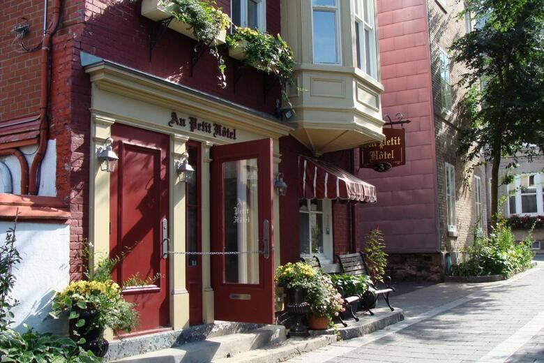 Hotel Au Petit H�tel