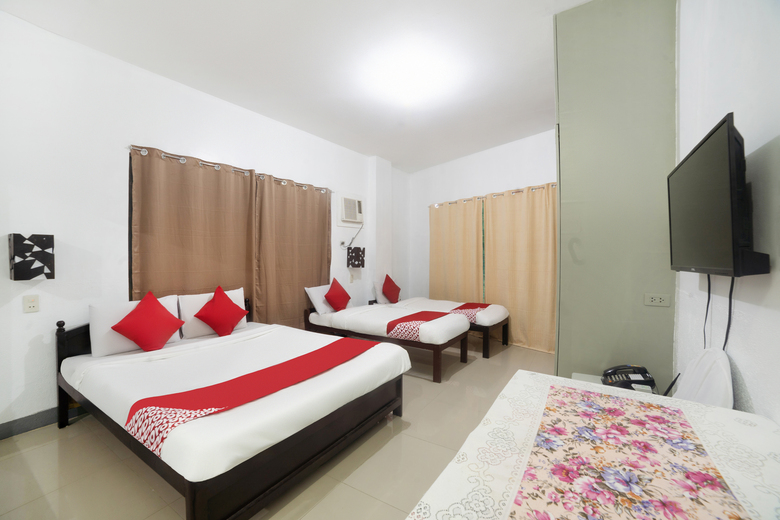Ponce Suites Gallery Hotel