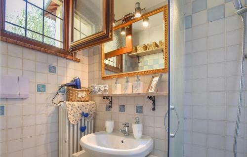 Stunning Home In Belluno With Wifi And 1 Bedrooms