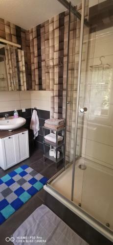 Apartamento Monteurwohnung Kr�ger Wolfen