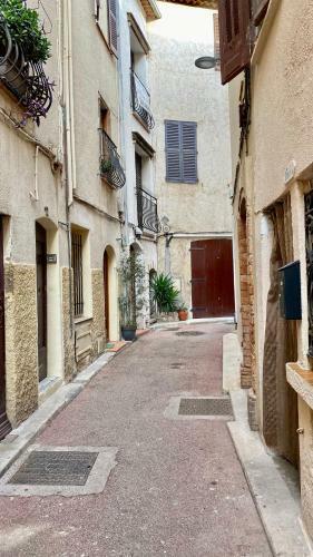 Apartamento Charmant Studio Vieil Antibes