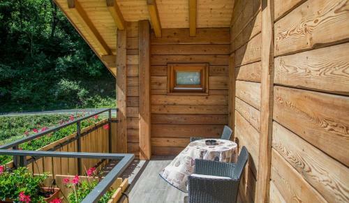 B&B Valtil�