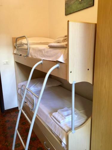 Apartamento Casa Simona-residence Con Piscina