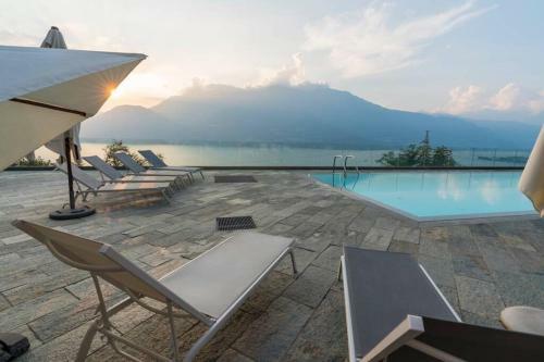 Magic Lake View With Beautiful Pool Area (camelia)