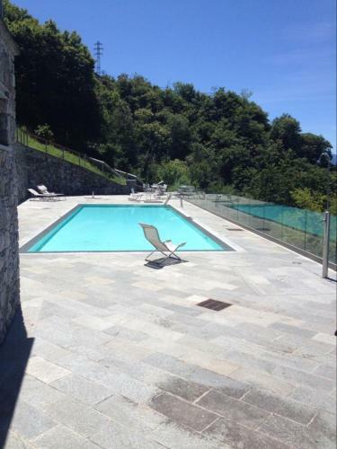 Magic Lake View With Beautiful Pool Area (camelia)