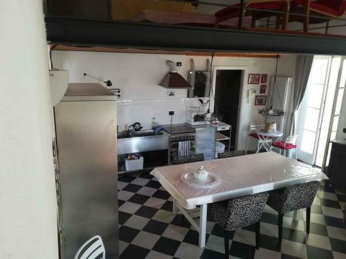 Apartment In Bellano - Lombardei 40743