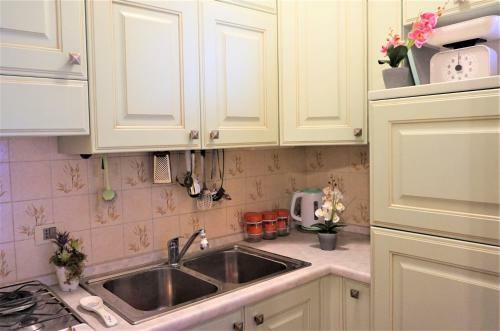 Apartamento Aprilia Residence