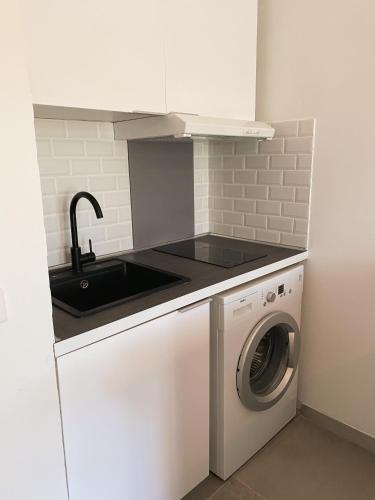 Apartamento Superbe Studio Avec Piscine - Antibes