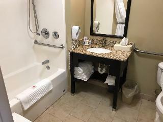 Hotel Comfort Inn East
