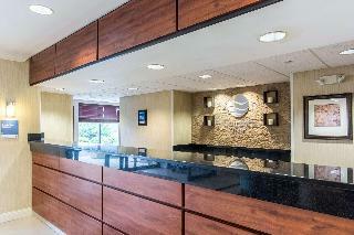 Hotel Comfort Inn East