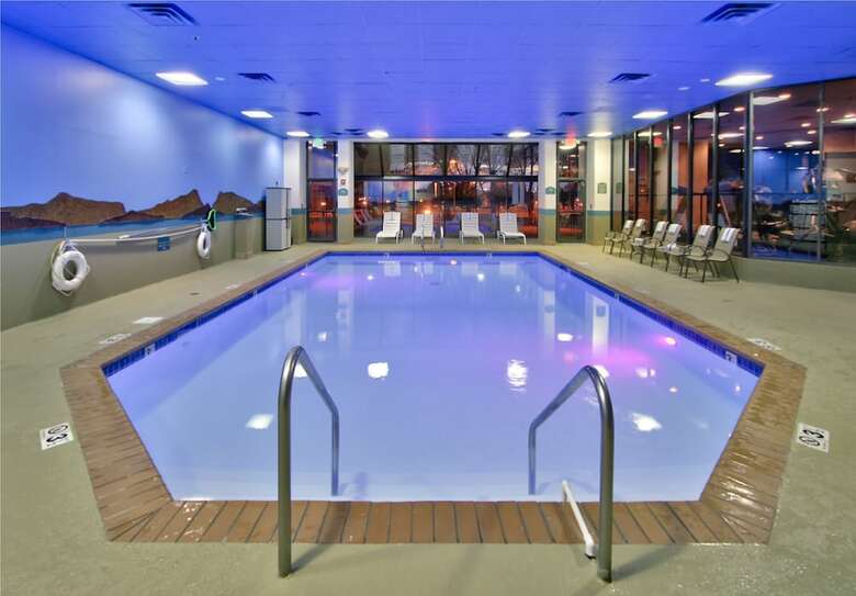 Mcm Elegante Hotel