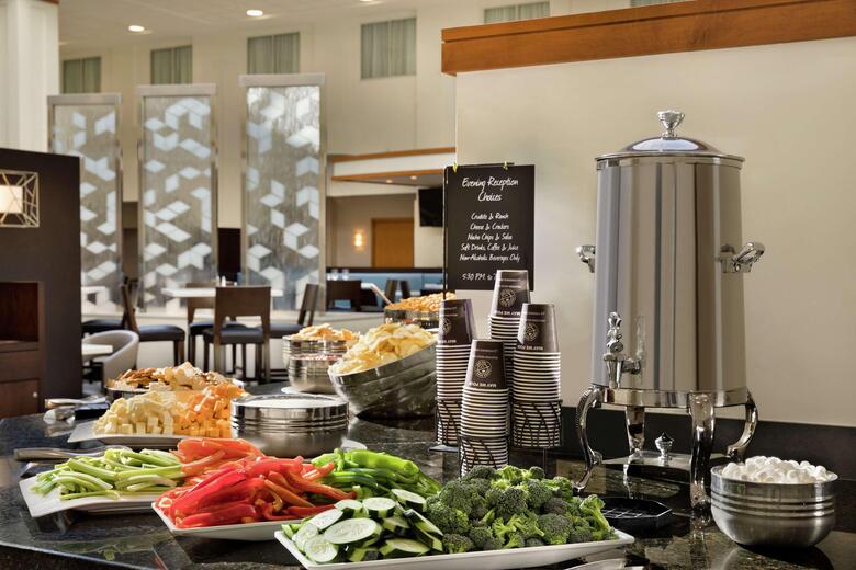 Hotel Embassy Suites Logan Airport