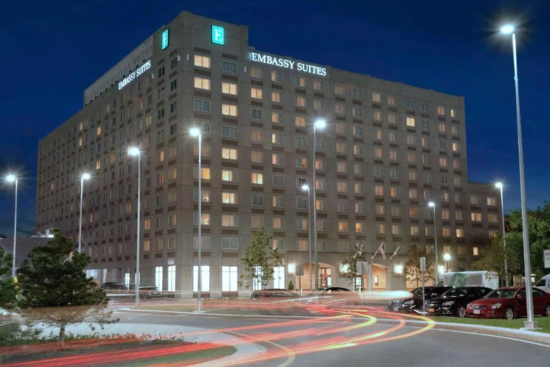 Hotel Embassy Suites Logan Airport