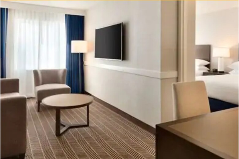 Hotel Embassy Suites Logan Airport