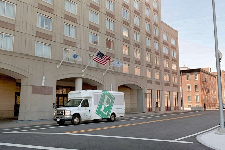 Hotel Embassy Suites Logan Airport