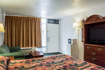 Hotel Rodeway Inn