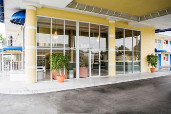 Hotel Rodeway Inn