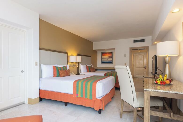 Hotel Tesoro Ixtapa All Inclusive