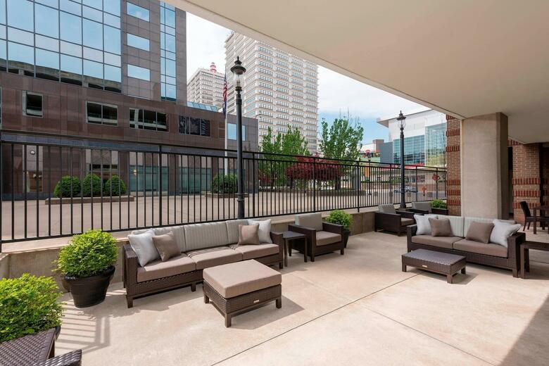 Hotel Courtyard Louisville Downtown