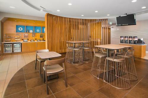 Hotel Springhill Suites Fairfax Fair Oaks