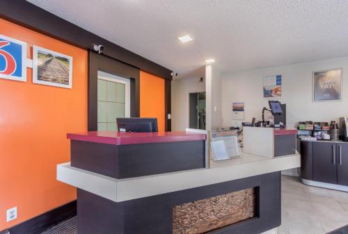 Motel Traveller's Inn Camrose