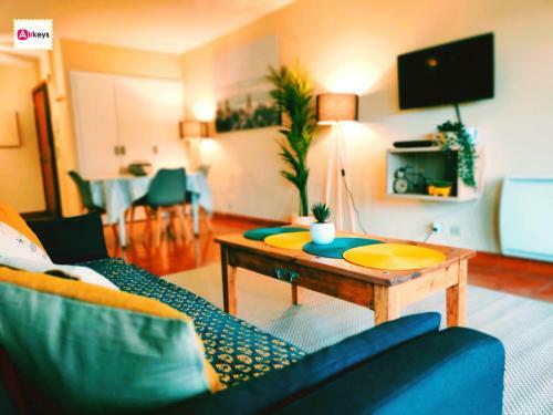 Apartamento Grand Studio Azur Avec Terrasse - Vieil Antibes